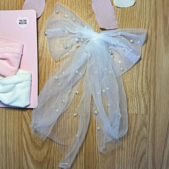 BRIDAL HAIR ACCESSORIES Pink & White Bridal Hair Bundle, Bow Hair Clips - Picture 4 of 7